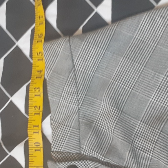 VERVE BLUE, BLACK /GRAY/ WHITE PLAID  BUTTON FRONT ASYMMETRICAL SKIRT. SIZE 6 - Picture 5 of 9